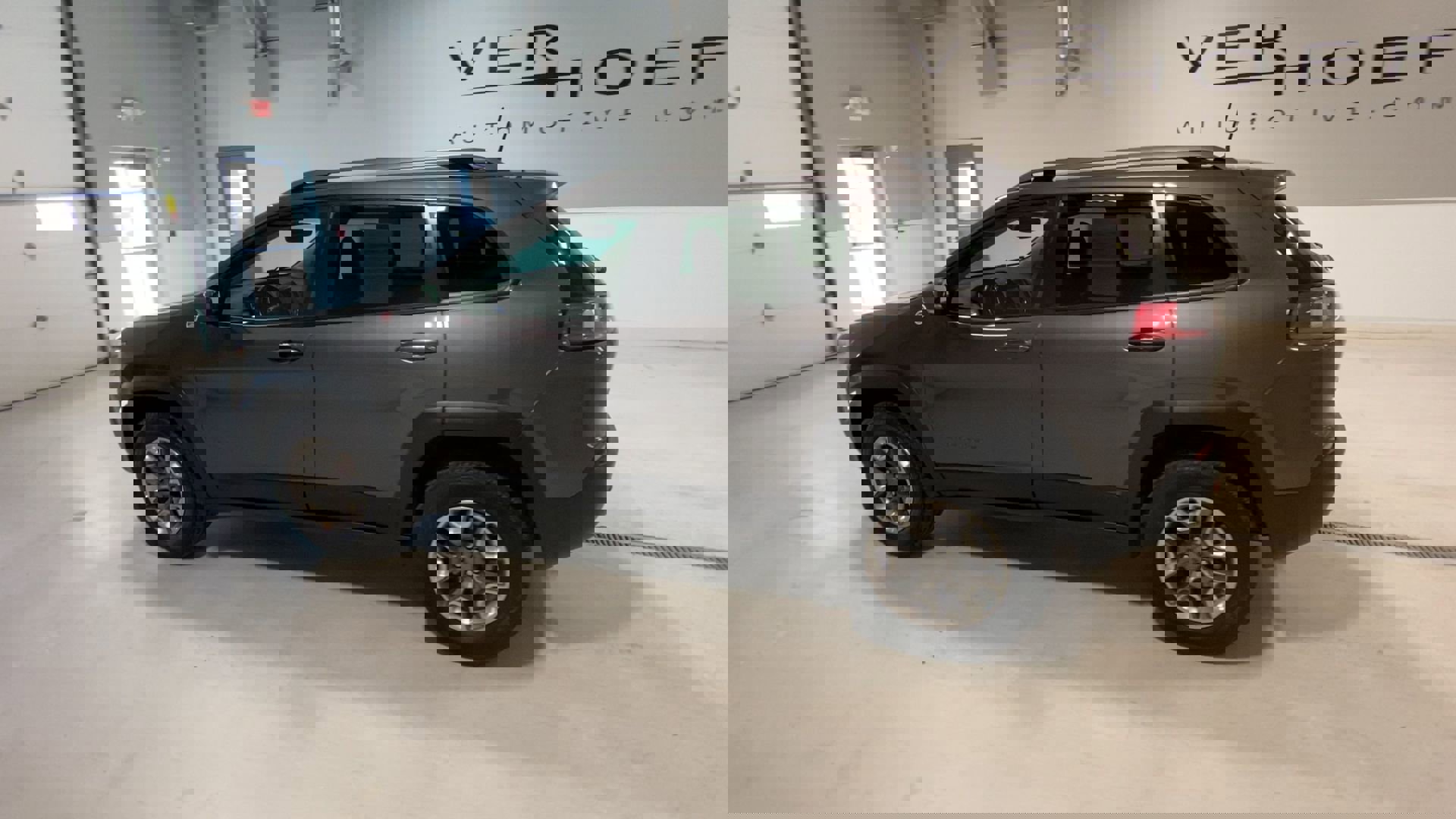 2019 Jeep Cherokee Trailhawk photo 6