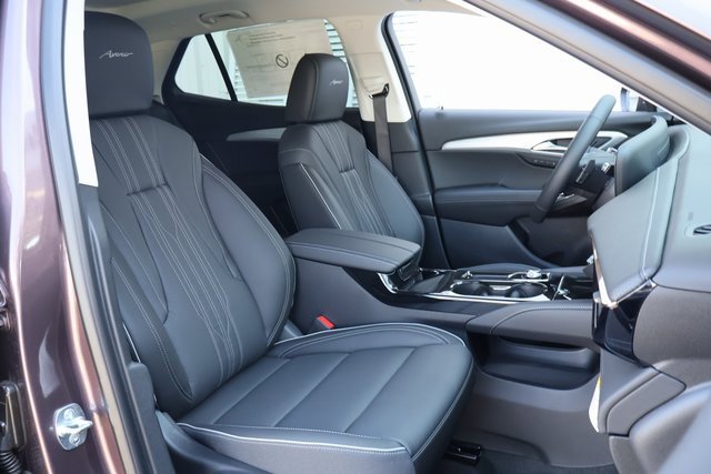 2025 Buick Envision Avenir photo 17