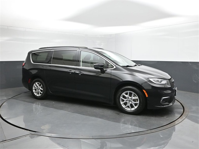 2022 Chrysler Pacifica Touring L photo 15