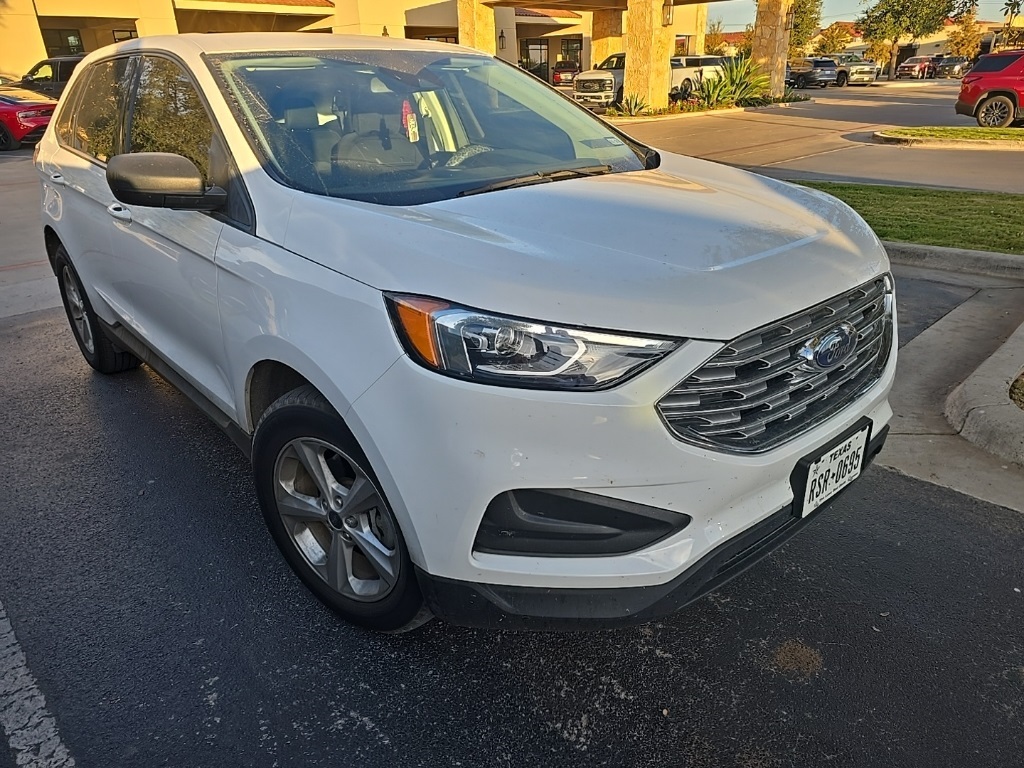 2020 Ford Edge SE photo 2