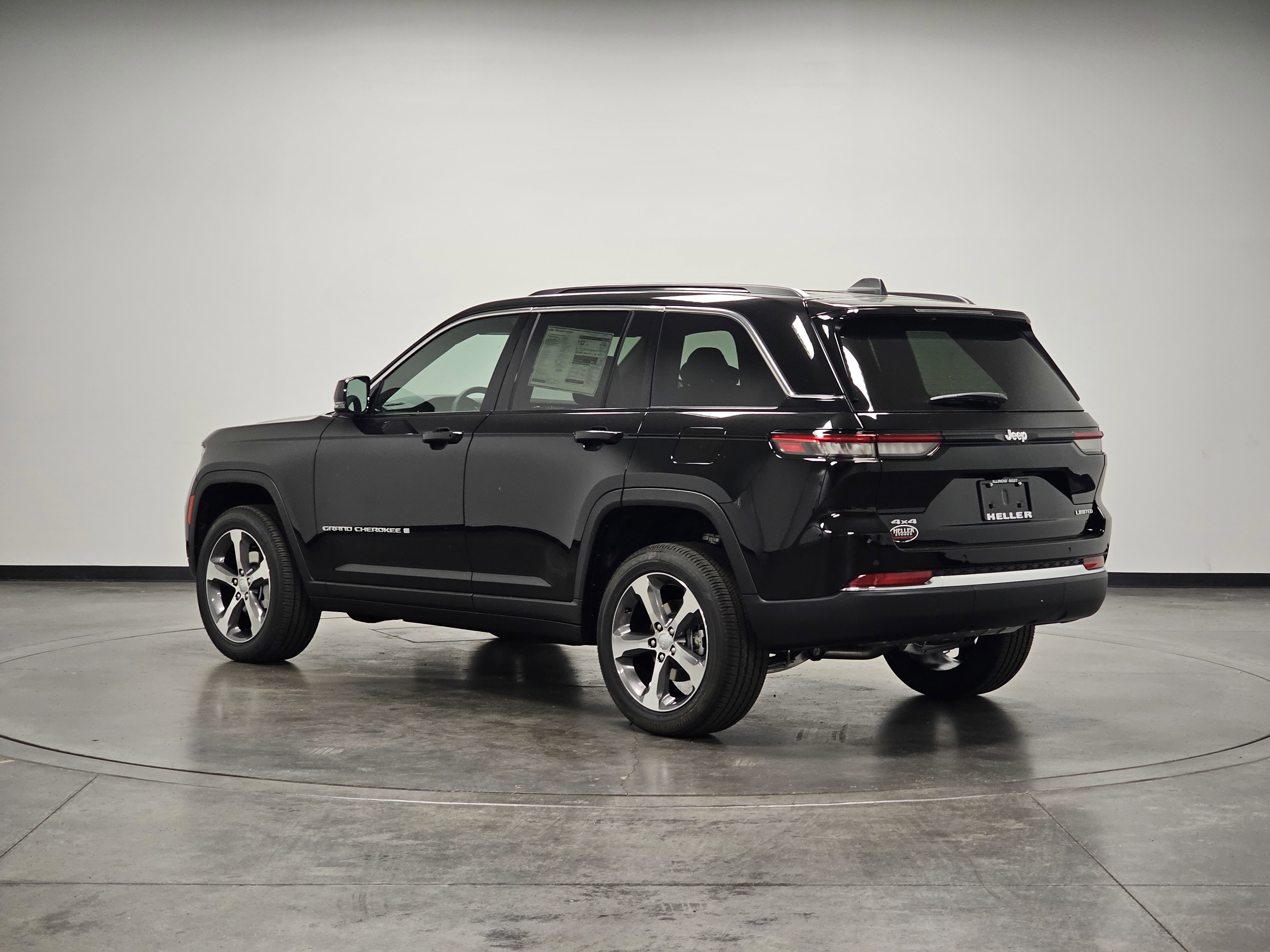 2025 Jeep Grand Cherokee Limited photo 5