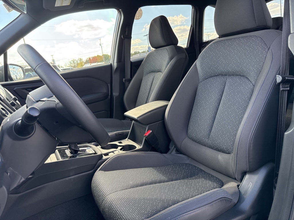 2025 Subaru Forester Premium photo 2