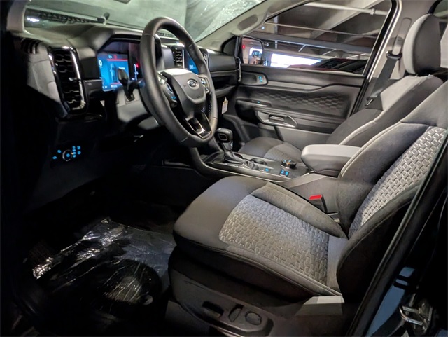 2025 Ford Ranger XLT photo 8