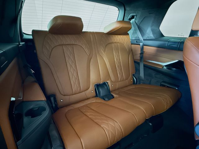2026 Bmw X7 ALPINA XB7 photo 25