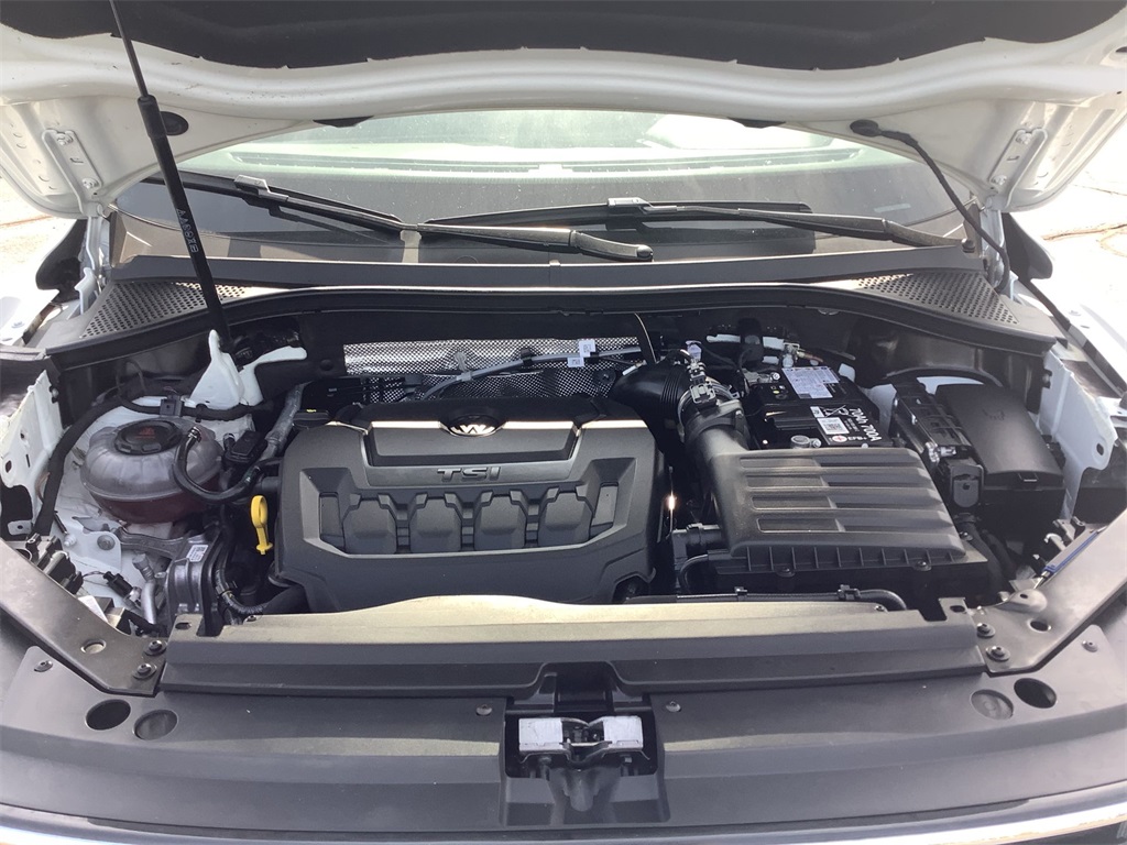 2024 Volkswagen Tiguan Wolfsburg Edition photo 16