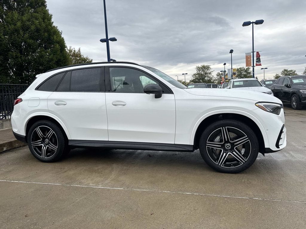 2026 Mercedes Benz GLC 350e 4MATIC photo 7