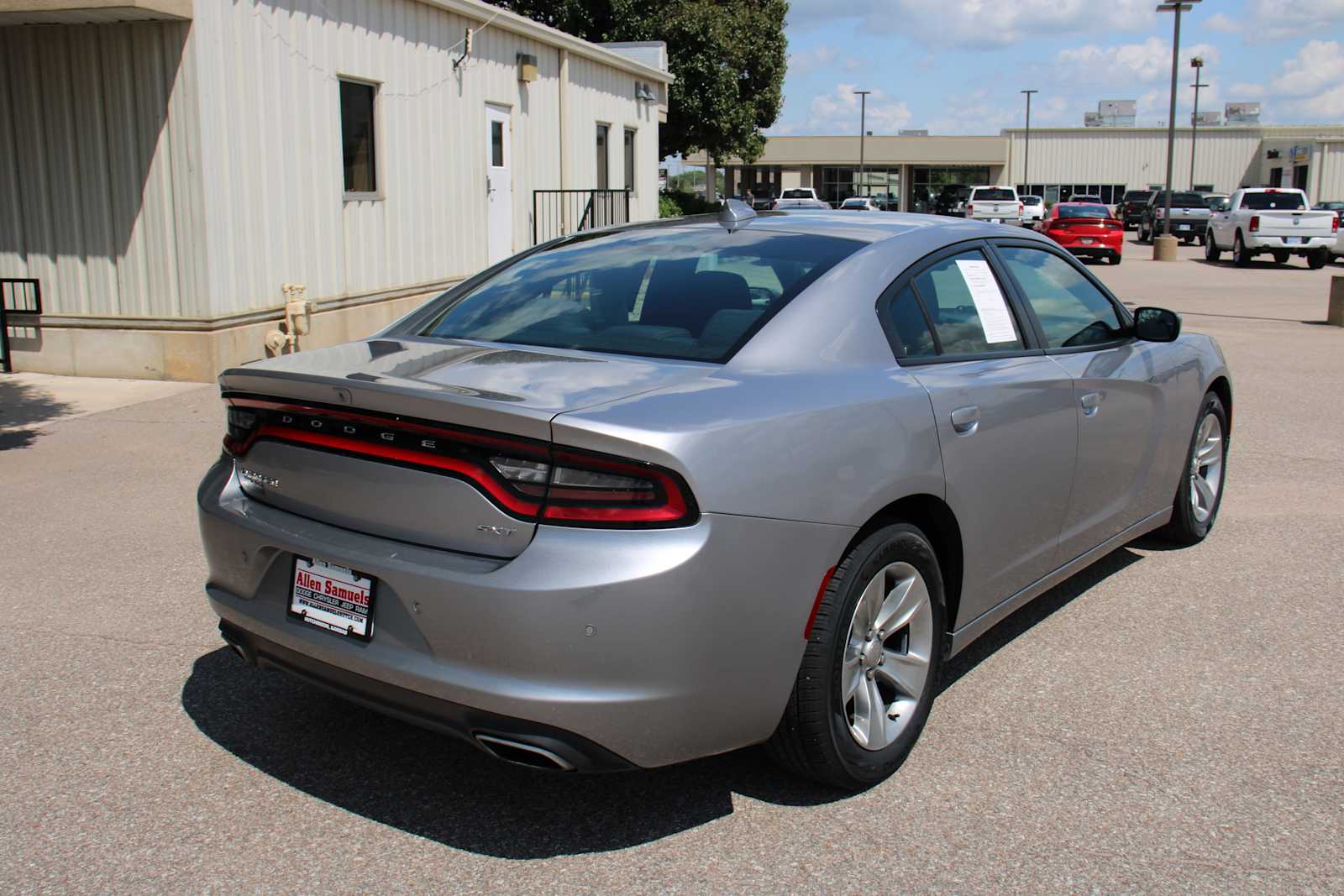 2018 Dodge Charger SXT Plus photo 7