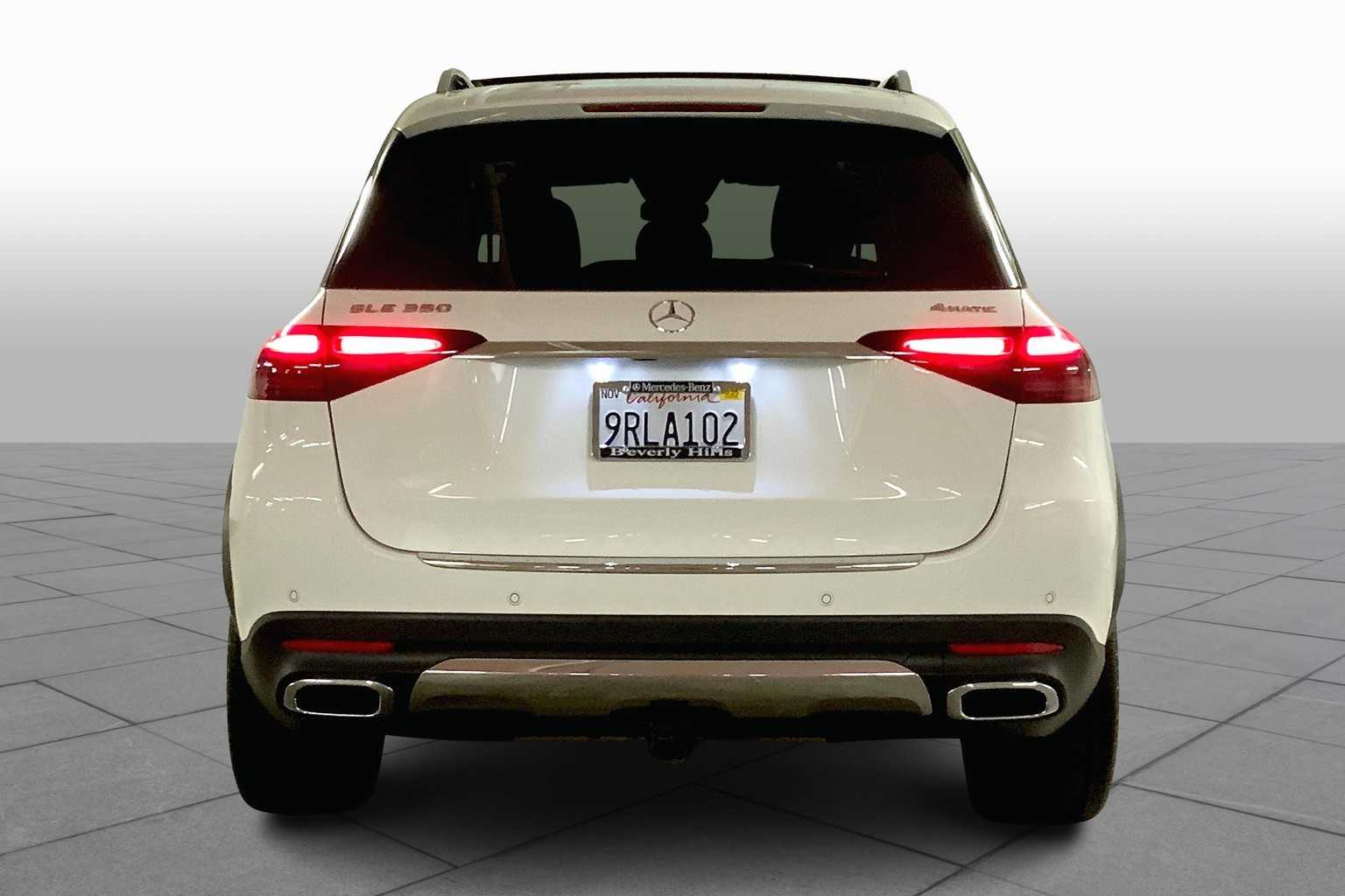 2025 Mercedes Benz GLE 350 4MATIC photo 3