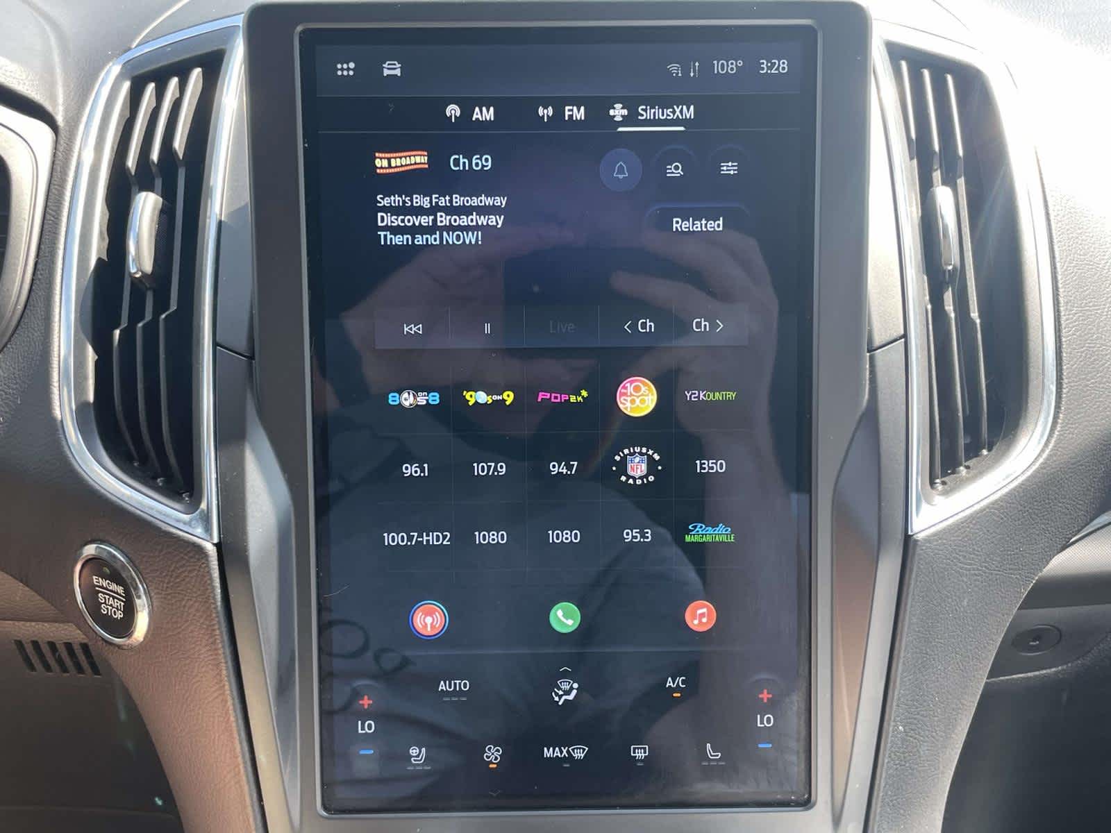 2024 Ford Edge Titanium photo 21