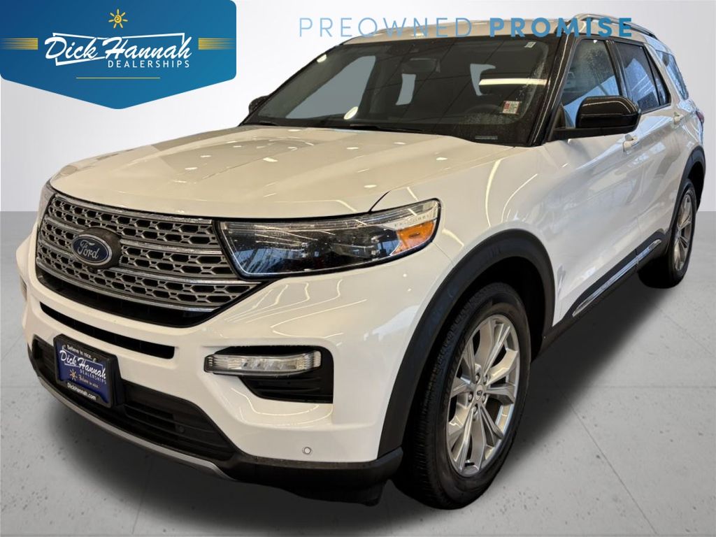 2023 Ford Explorer Limited's photo