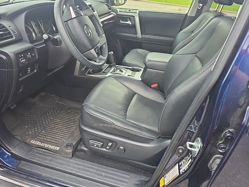 2020 Toyota 4Runner Limited photo 11