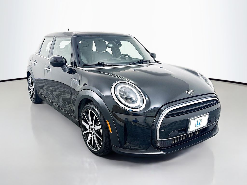 2022 Mini Cooper 4 Door Hardtop photo 3