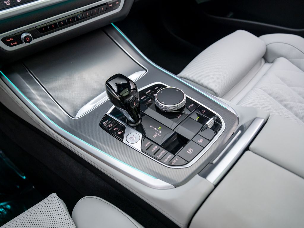 2023 Bmw X5 xDrive45e photo 11
