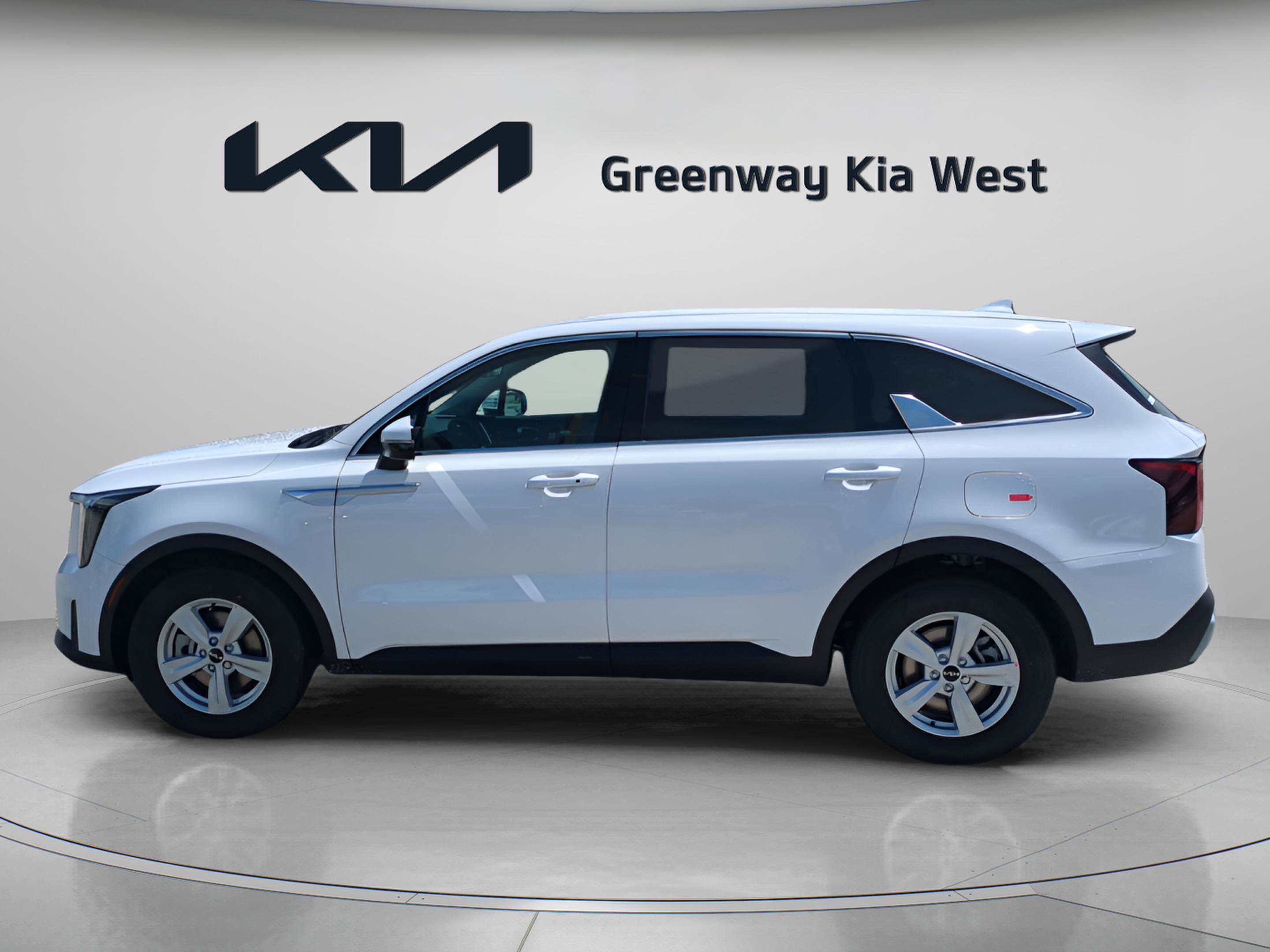 2026 Kia Sorento LX photo 3