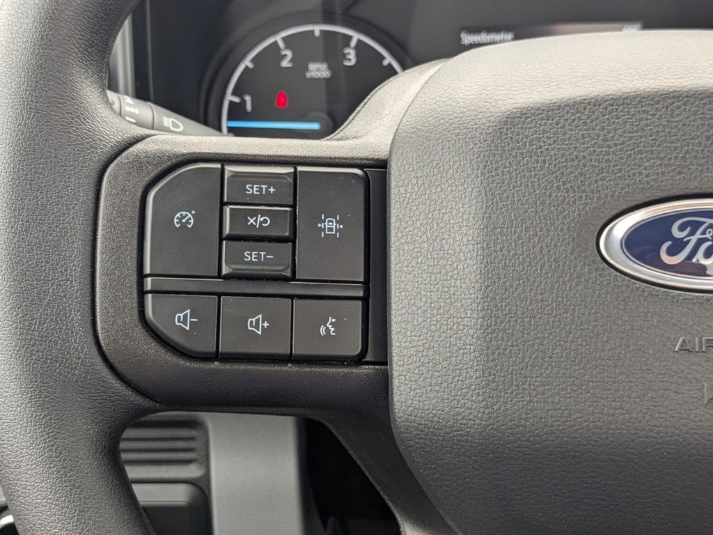 2025 Ford F-550 XL photo 19