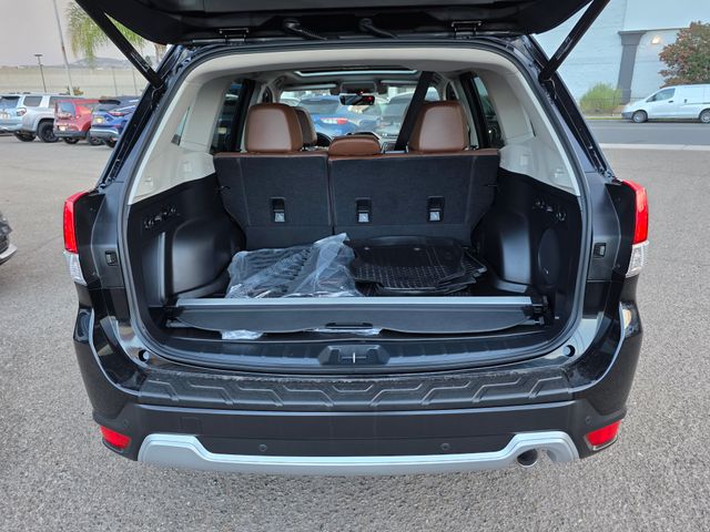2020 Subaru Forester Touring photo 4