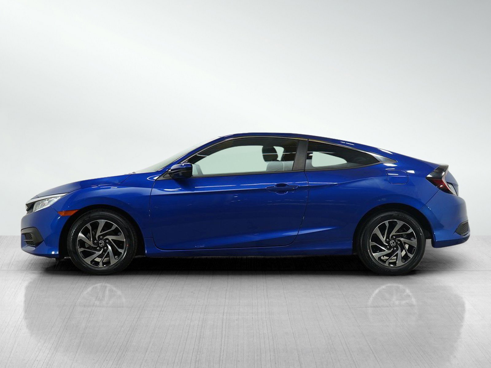 Used 2018 Honda Civic LX with VIN 2HGFC4B56JH305700 for sale in Burnsville, Minnesota