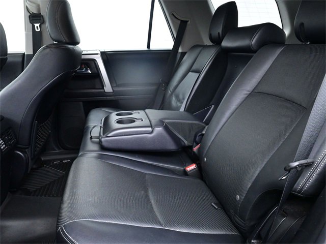 2018 Toyota 4Runner SR5 photo 23