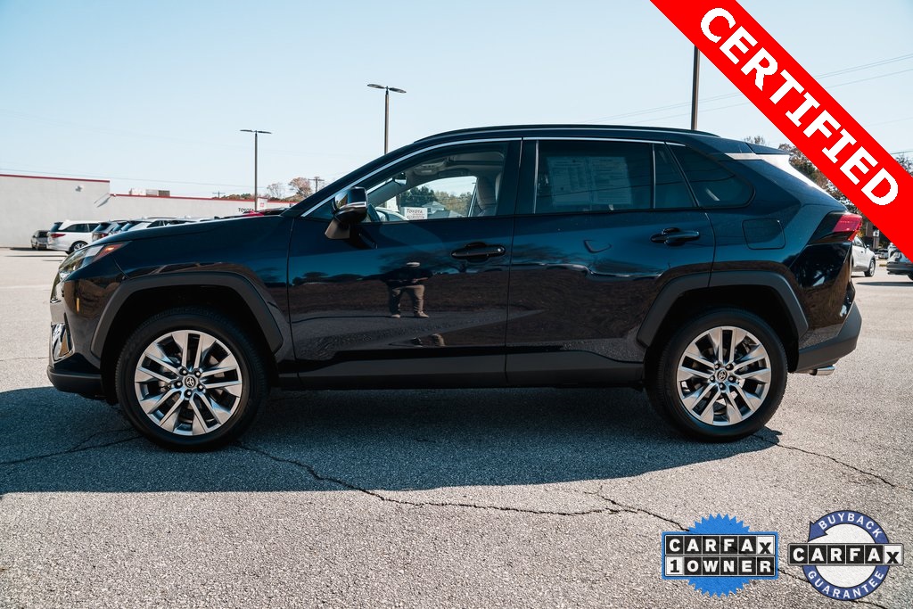 2025 Toyota RAV4 XLE Premium photo 4