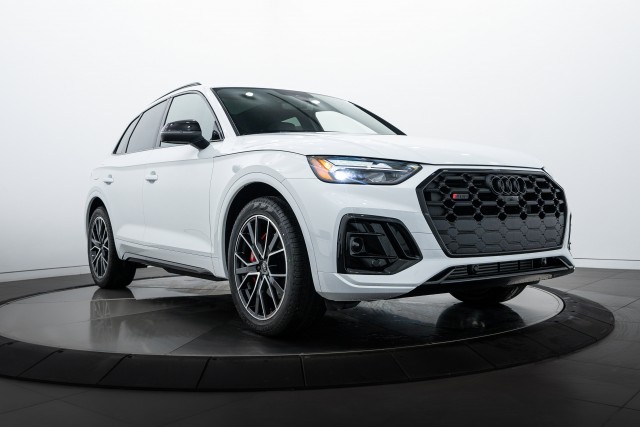 2025 Audi SQ5 Premium Plus