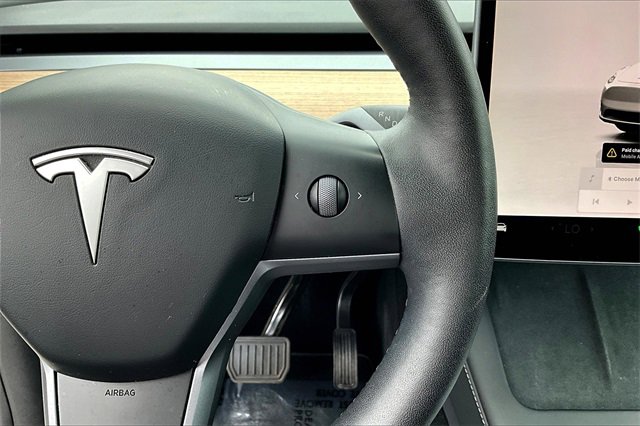 2023 Tesla Model Y Long Range photo 16