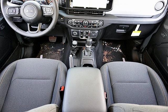 New 2025 Anvil Clear-Coat Exterior Paint Jeep Sport image 26