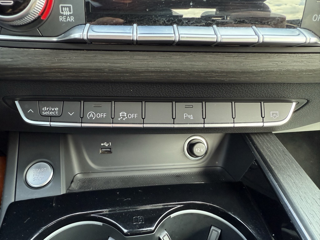 2024 Audi A4 45 S line Premium Plus Quattro photo 12