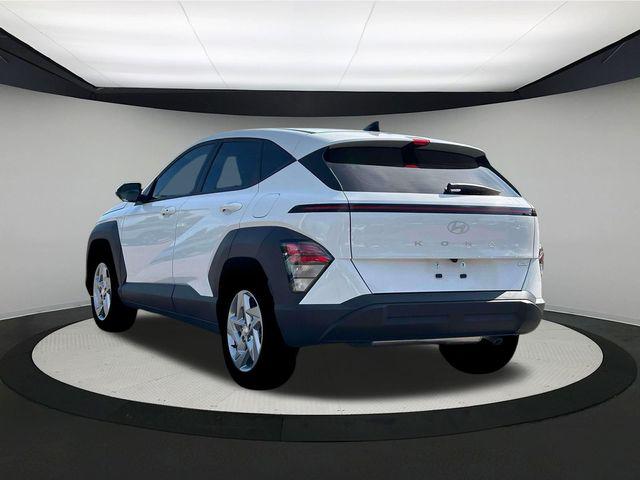 2026 Hyundai Kona SE photo 5