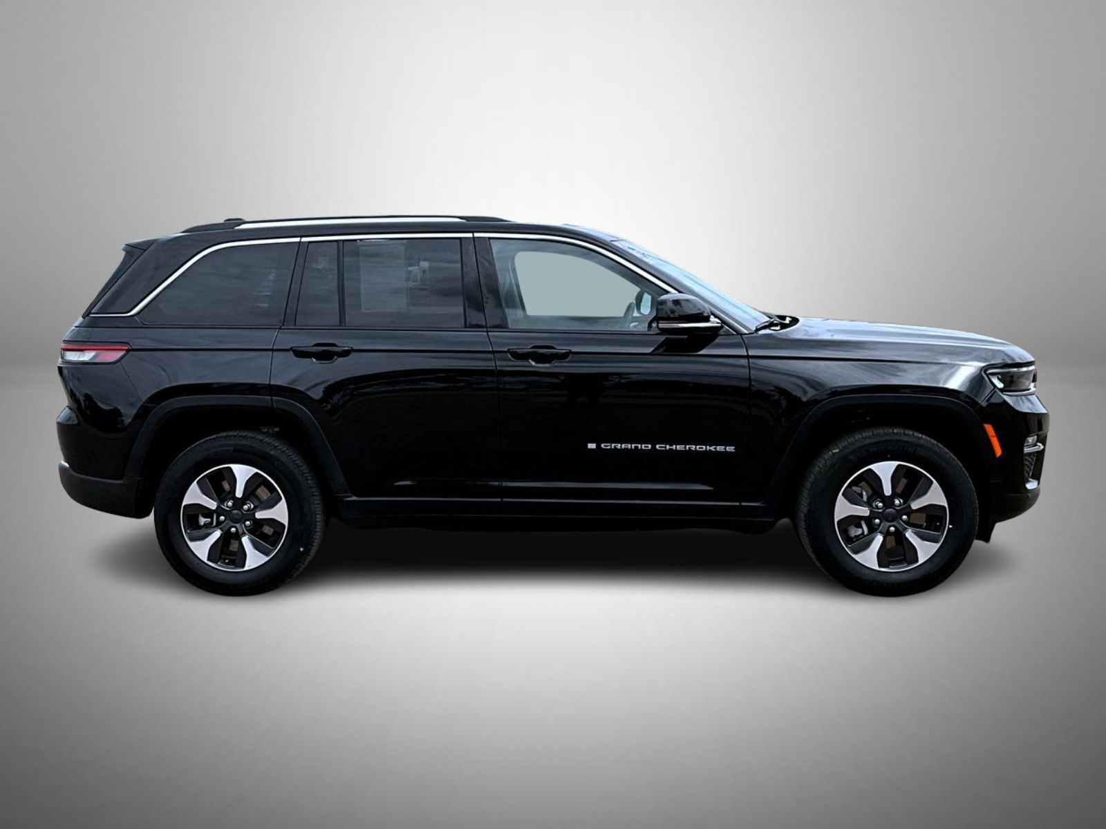 2023 Jeep Cherokee 4xe photo 2