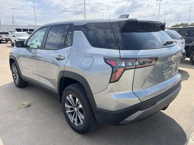 2026 Chevrolet Equinox LT photo 4