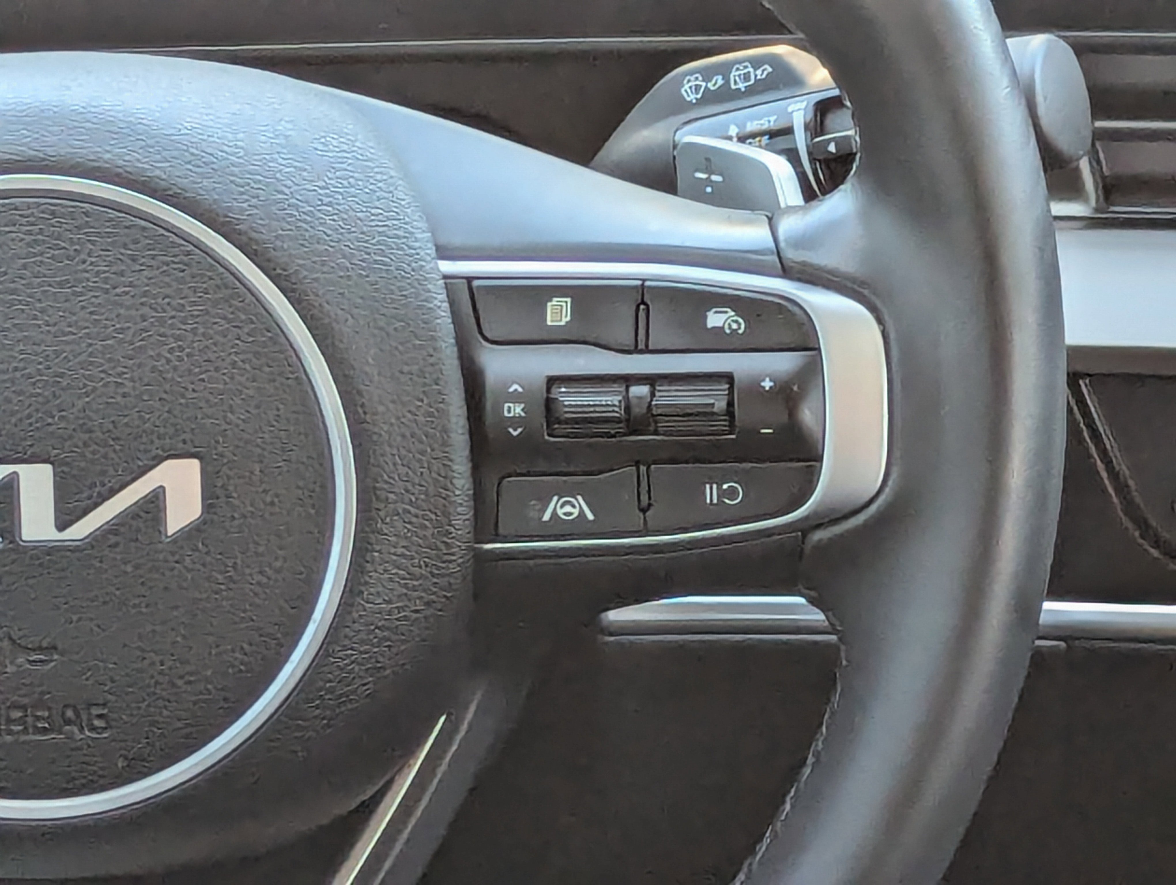 2023 Kia Sportage Hybrid EX photo 6