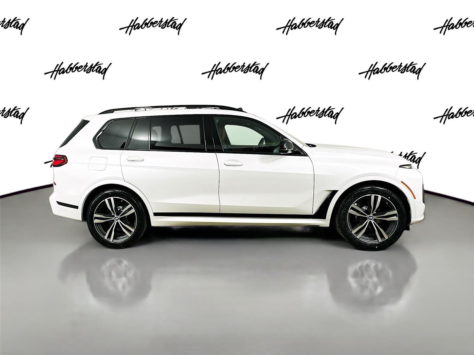 2026 Bmw X7 M60i photo 3