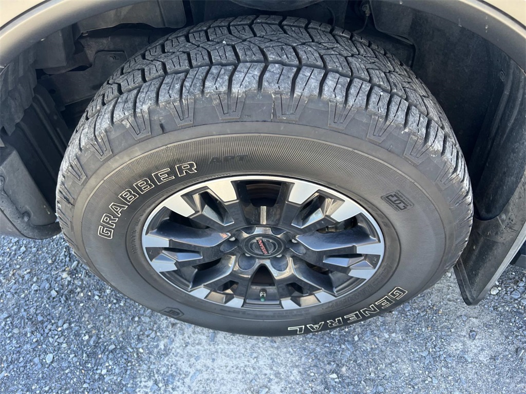 2021 Nissan Titan PRO-4X photo 21