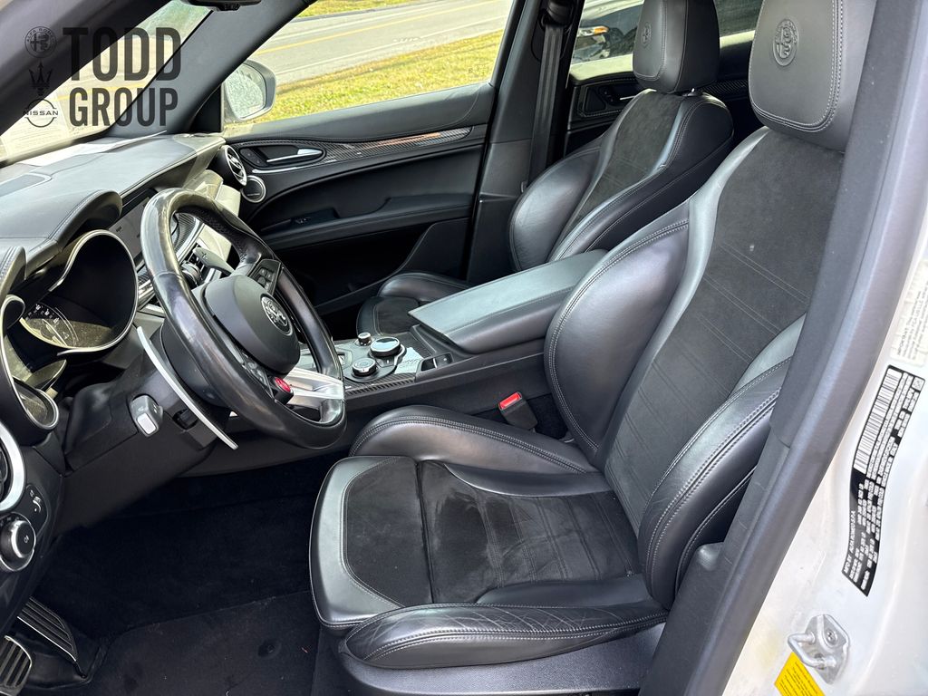 2018 Alfa Romeo Stelvio Quadrifoglio photo 16