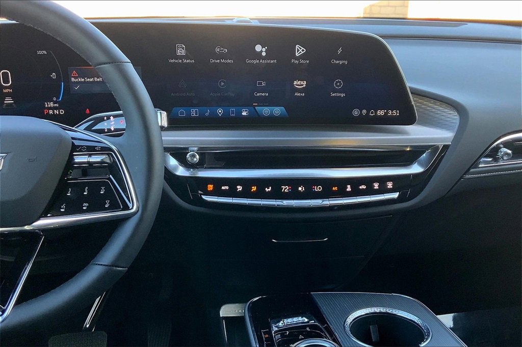 2025 Cadillac Lyriq Luxury photo 8
