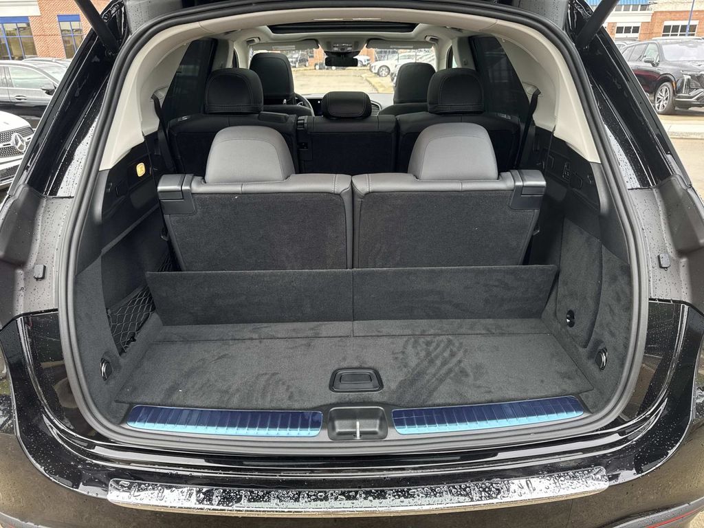 2026 Mercedes Benz GLE 580 4MATIC photo 3