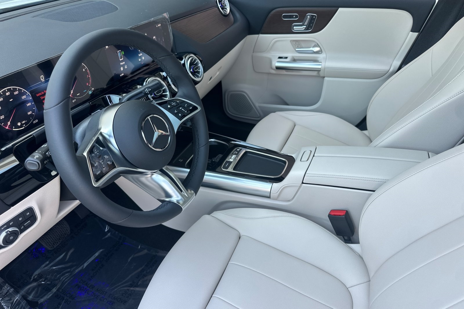 2026 Mercedes Benz GLA 250 4MATIC photo 9