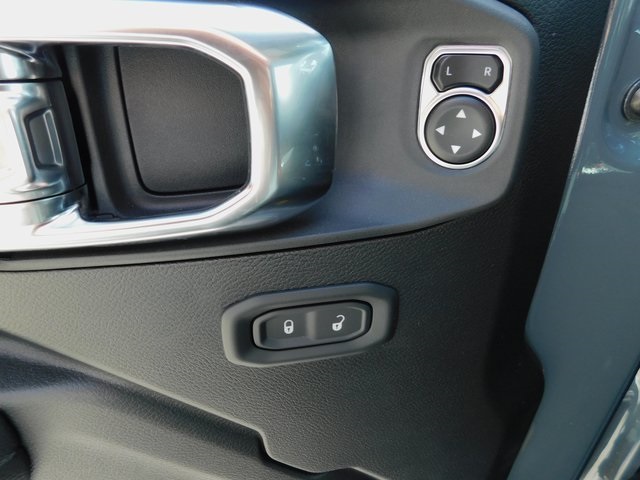 2025 Jeep Wrangler Two-Door Willys photo 17