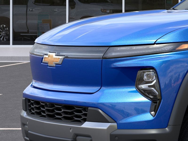 2025 Chevrolet Silverado EV LT photo 12