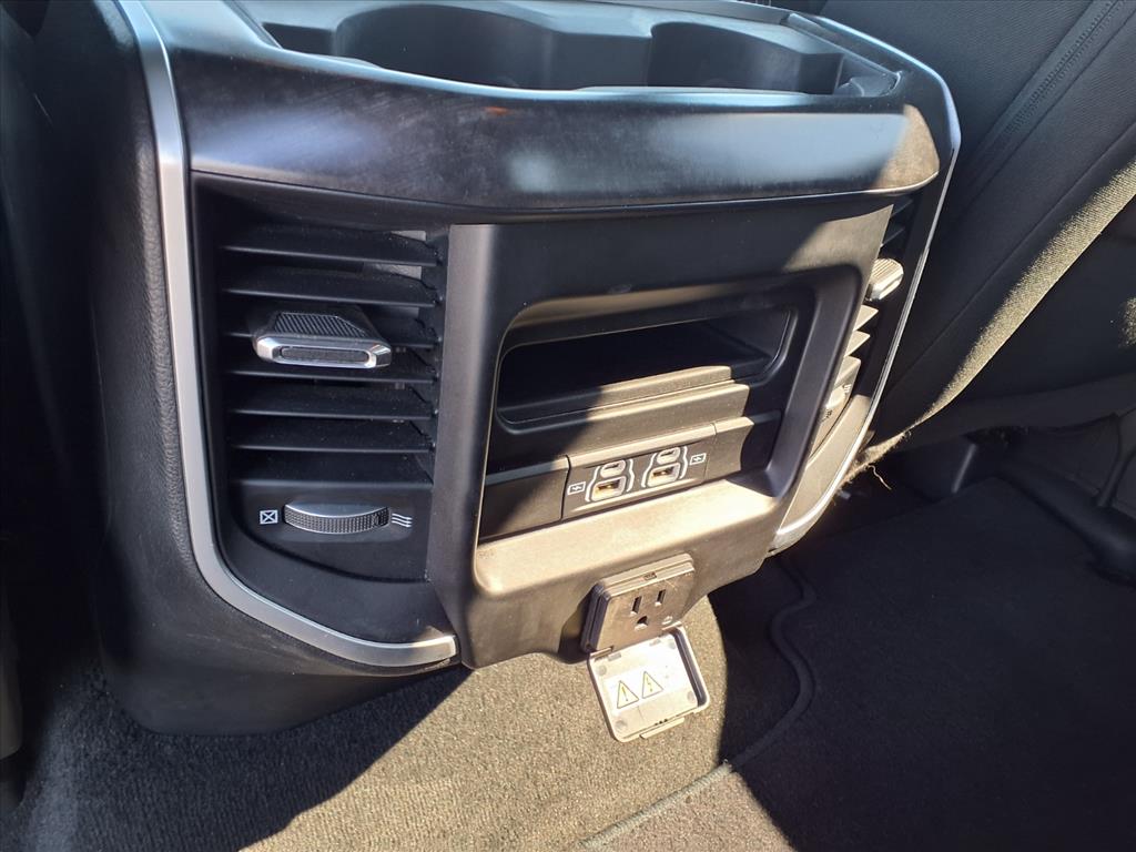 2022 Ram 1500 Big Horn Lone Star photo 3