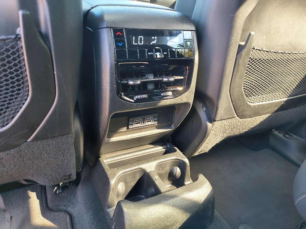 2024 Jeep Grand Cherokee Laredo X photo 28