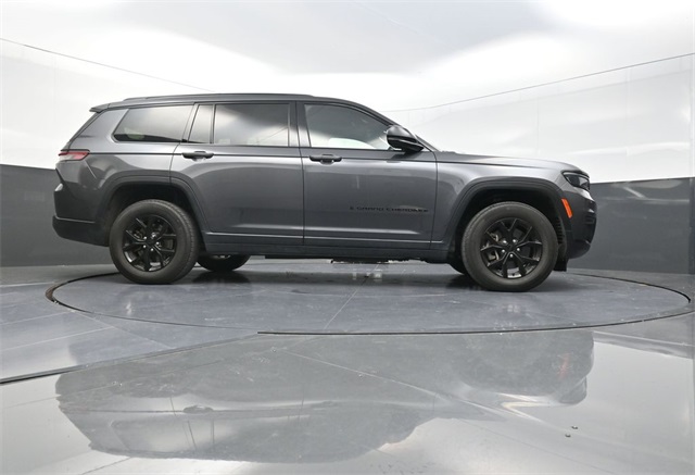 2024 Jeep Grand Cherokee Altitude photo 29
