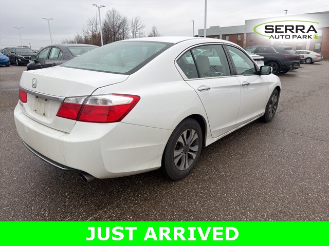 2015 Honda Accord LX photo 3
