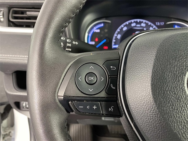2024 Toyota RAV4 Hybrid XLE photo 14