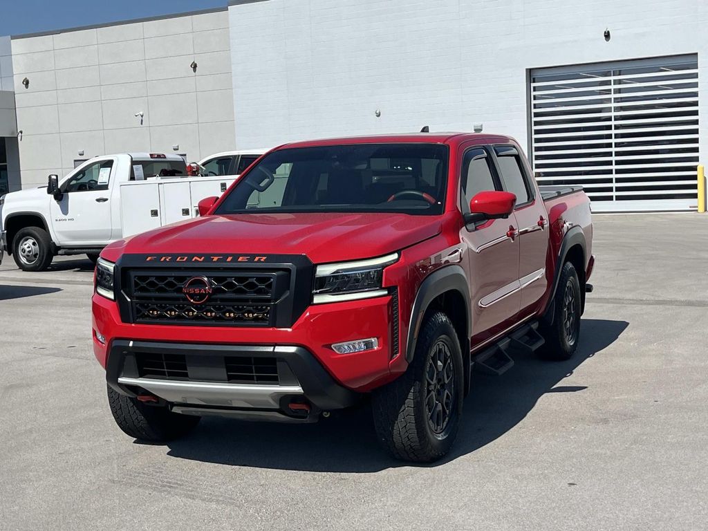 2023 Nissan Frontier PRO-4X photo 3