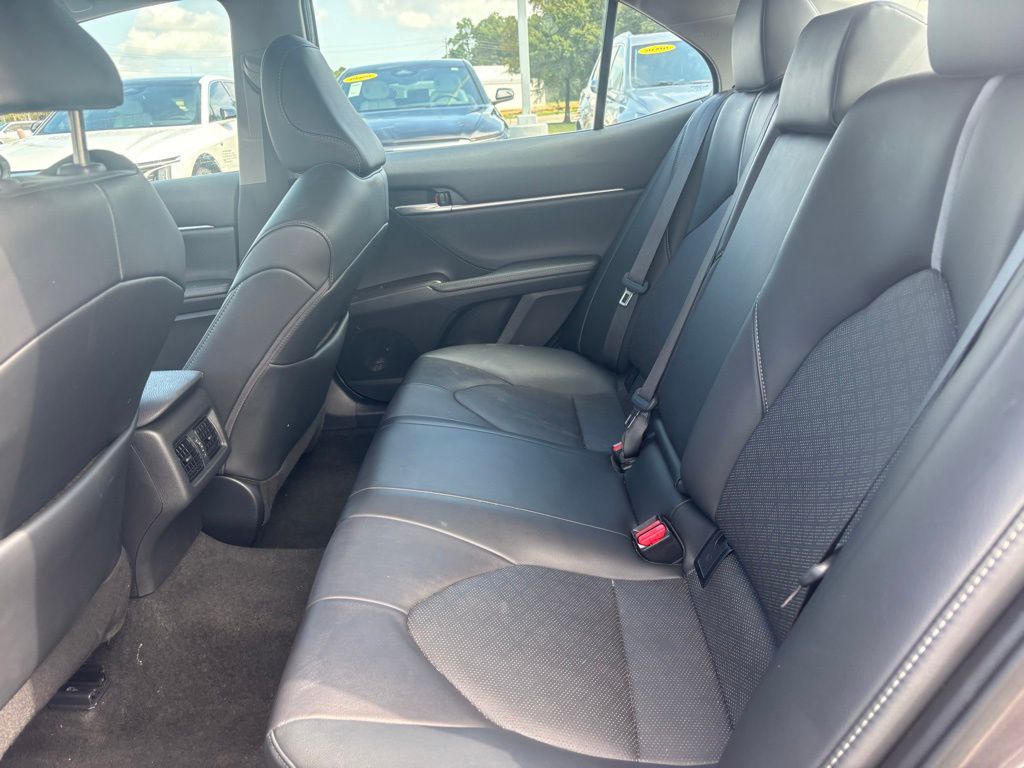 2023 Toyota Camry XSE photo 5