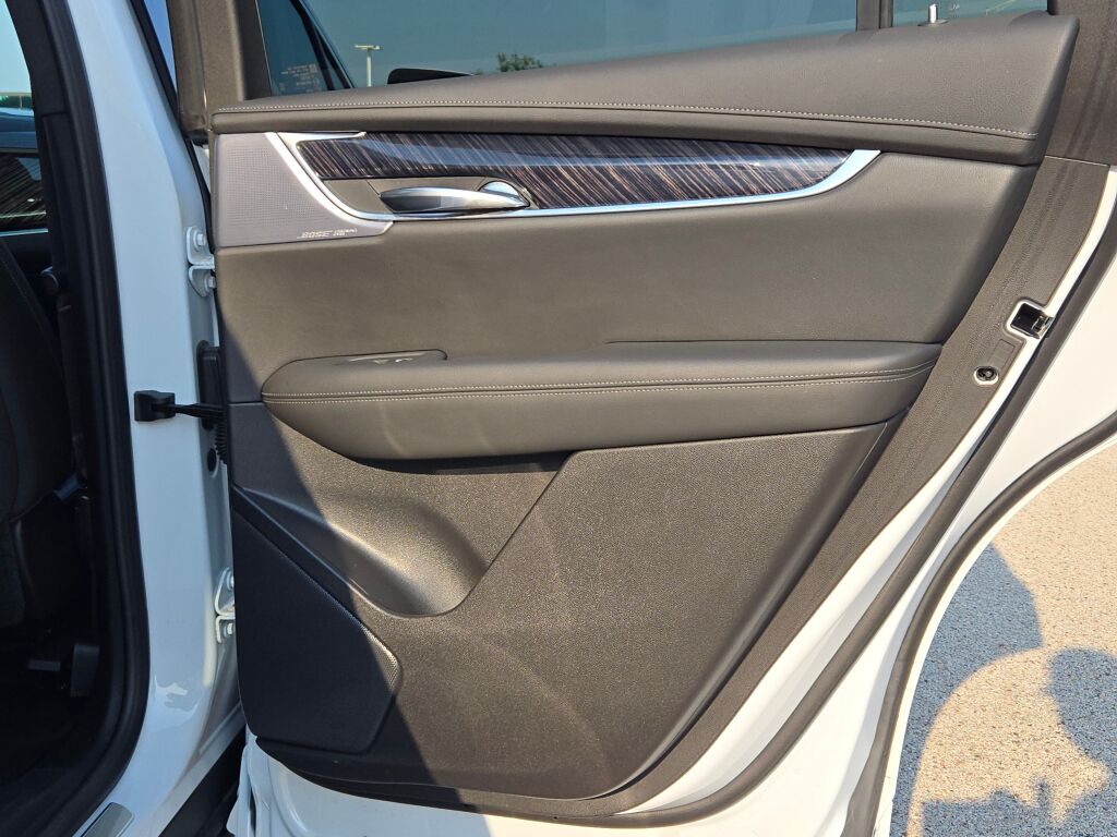 2024 Cadillac XT6 Premium Luxury photo 12