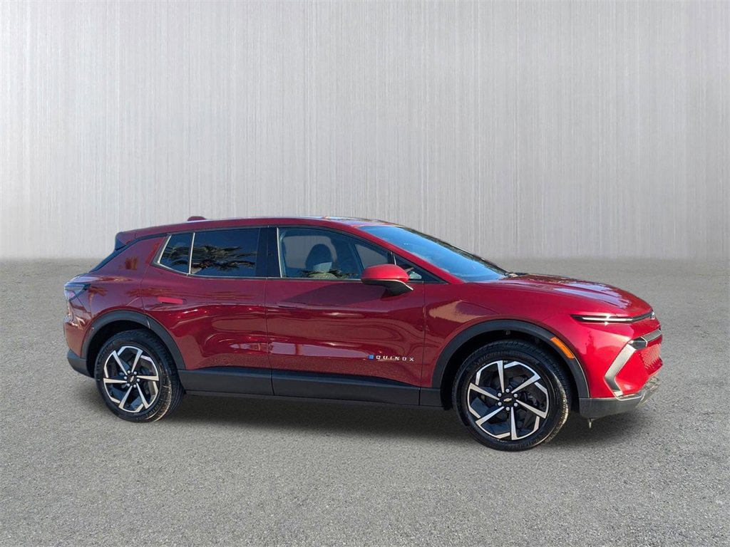 2026 Chevrolet Equinox ACTIV's photo