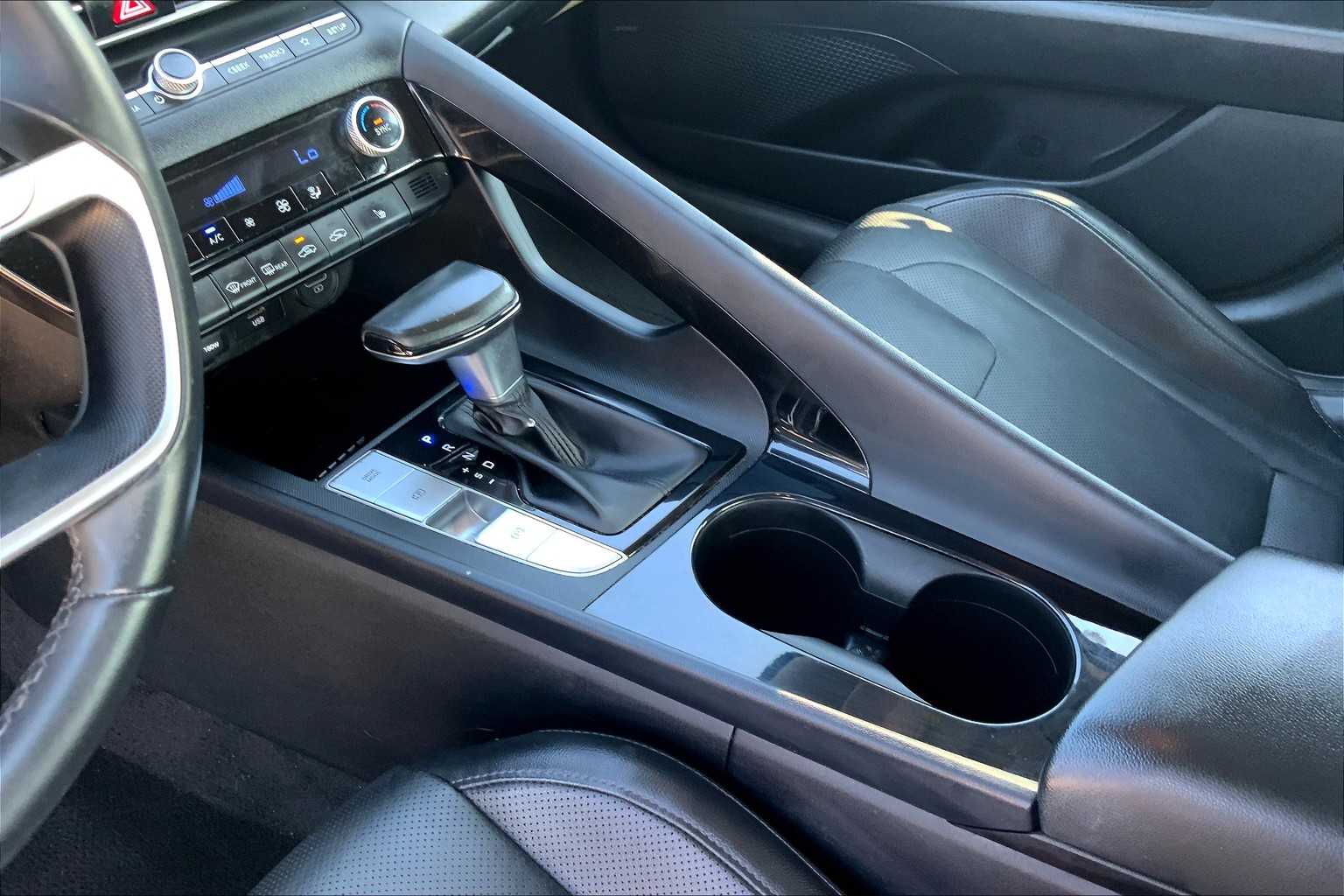 2021 Hyundai Elantra Limited photo 15