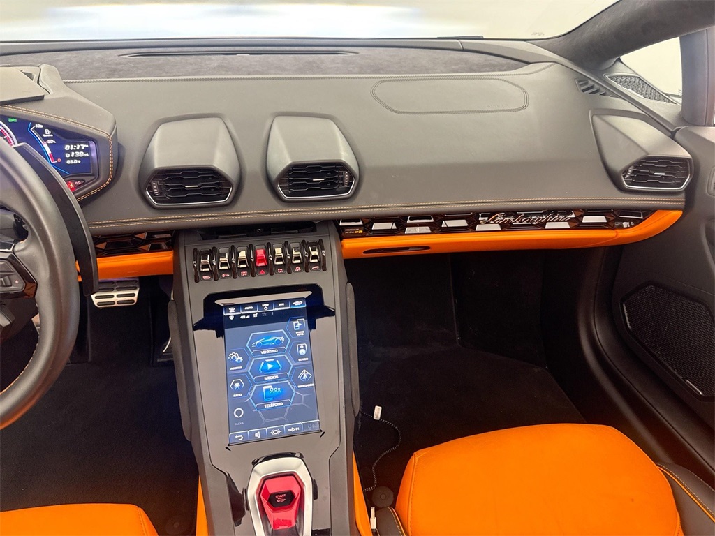 2020 Lamborghini Huracan Evo Spyder photo 22